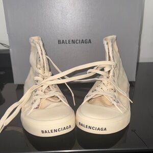 Balenciaga Women's Beige High-Top Sneakers